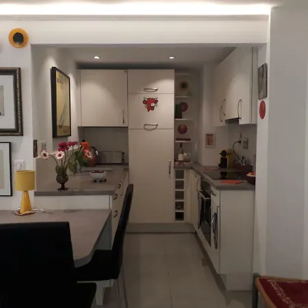 Le Tivoli Apartment